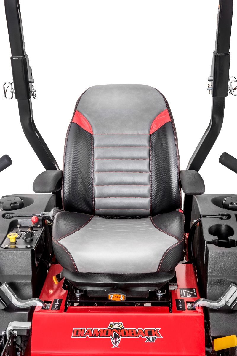 2024 Worldlawn Diamondback XP 52