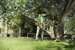 Husqvarna 122L String Trimmer